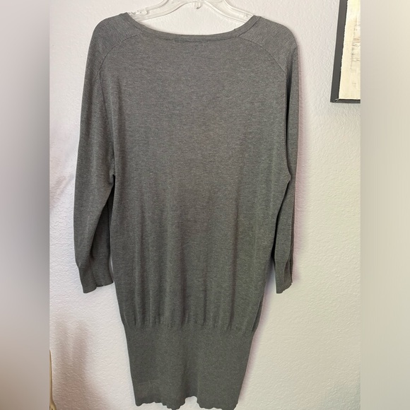 BCBG MaxAzria Grey Tunic Silk & Cotton Blend Sweater Size S. V-Neck. - Picture 3 of 10
